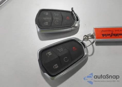 2021 Cadillac Xt4 Awd Premium Luxury z USA, uszkodzony, nr VIN 1GYFZDR41MF057009